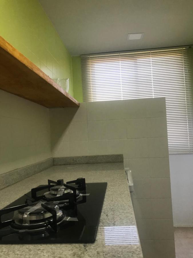 Loft Aconchegante No Centro De Macae, Wifi, Ar Condicionado E Cozinha Completa Apartment Luaran gambar