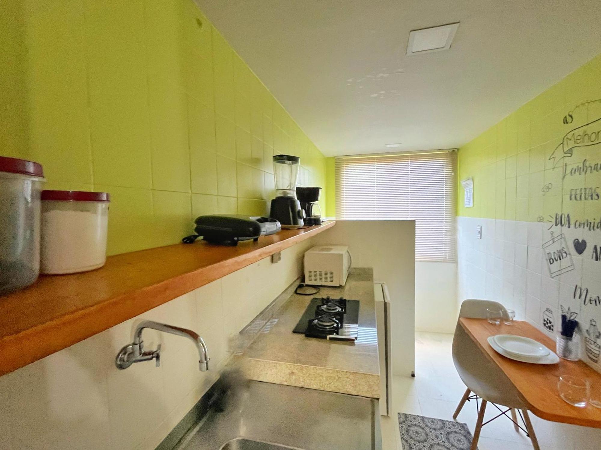 Loft Aconchegante No Centro De Macae, Wifi, Ar Condicionado E Cozinha Completa Apartment Luaran gambar